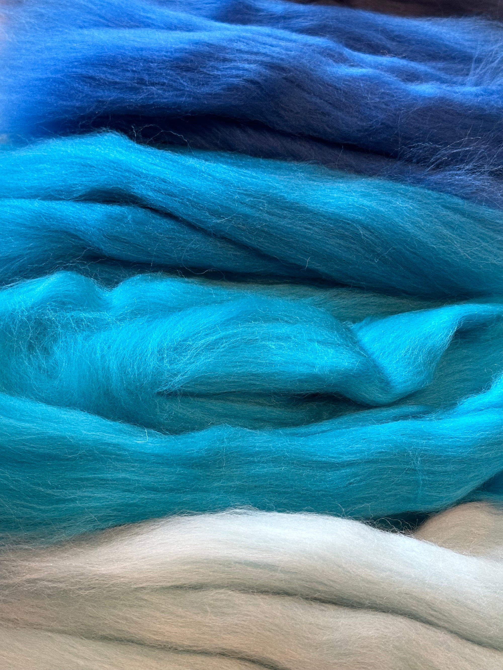 Merino Roving Bunch - Cloth & Twine