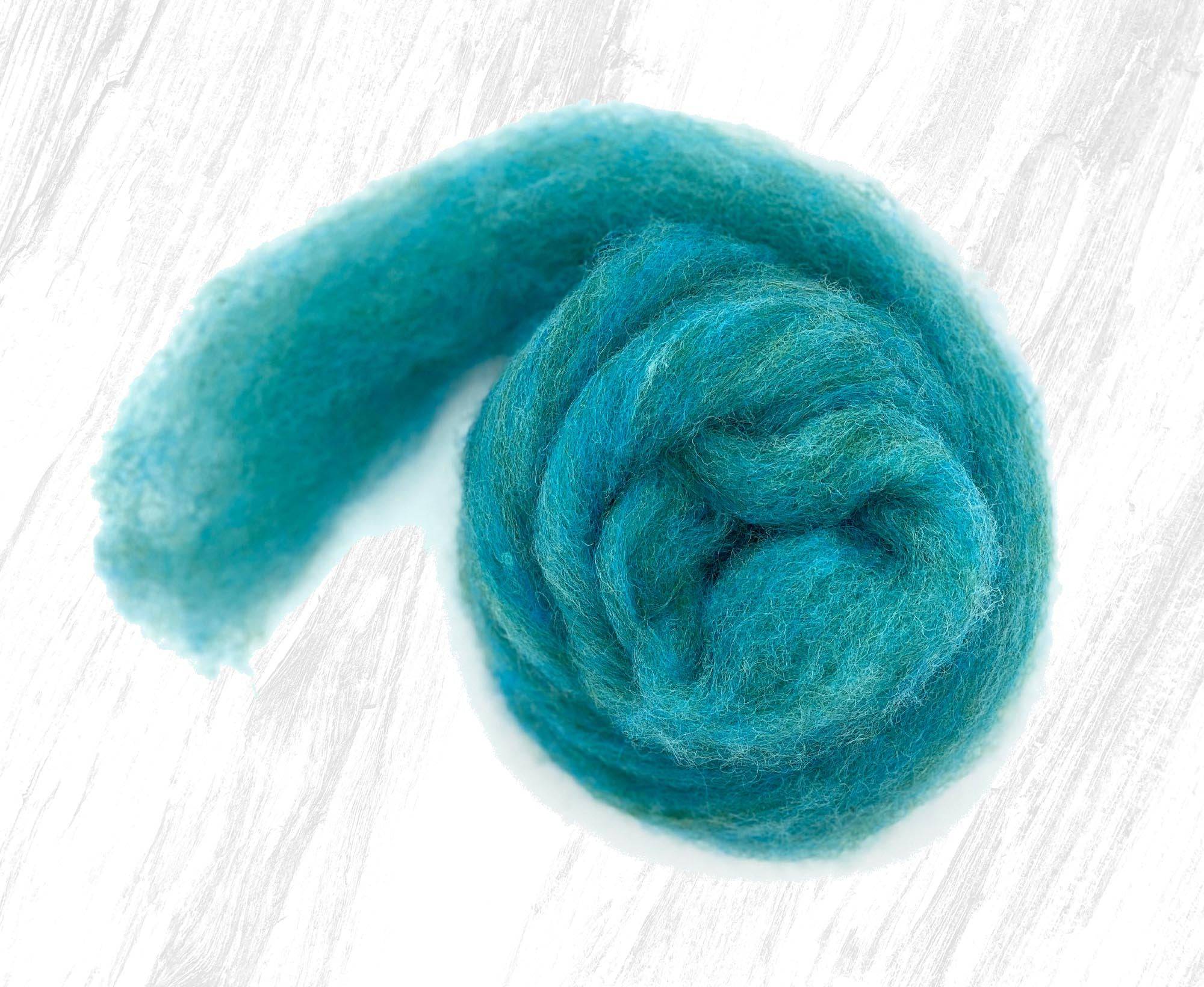 World of Wool roving, bubblegum