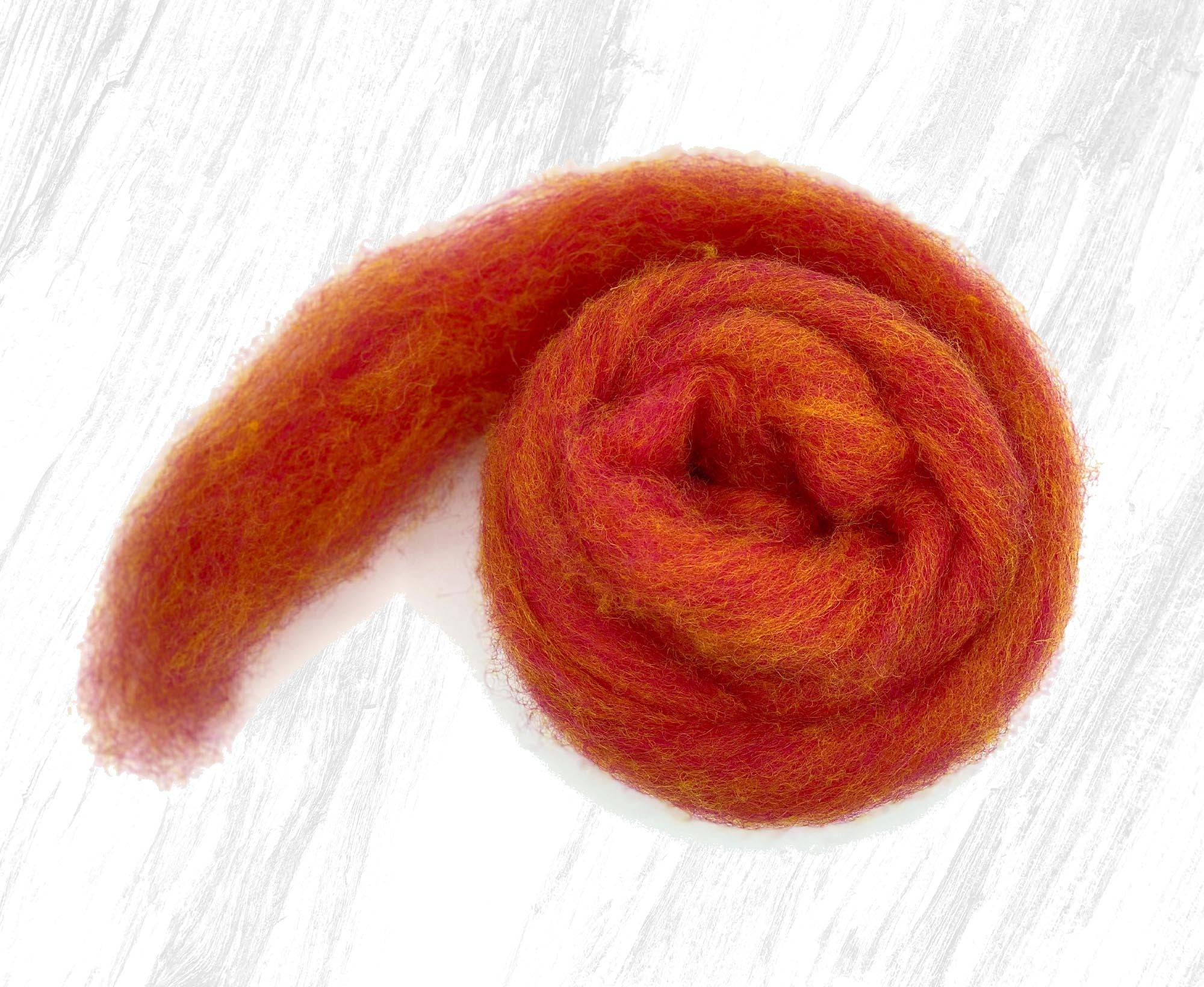 World of Wool roving, peach melba