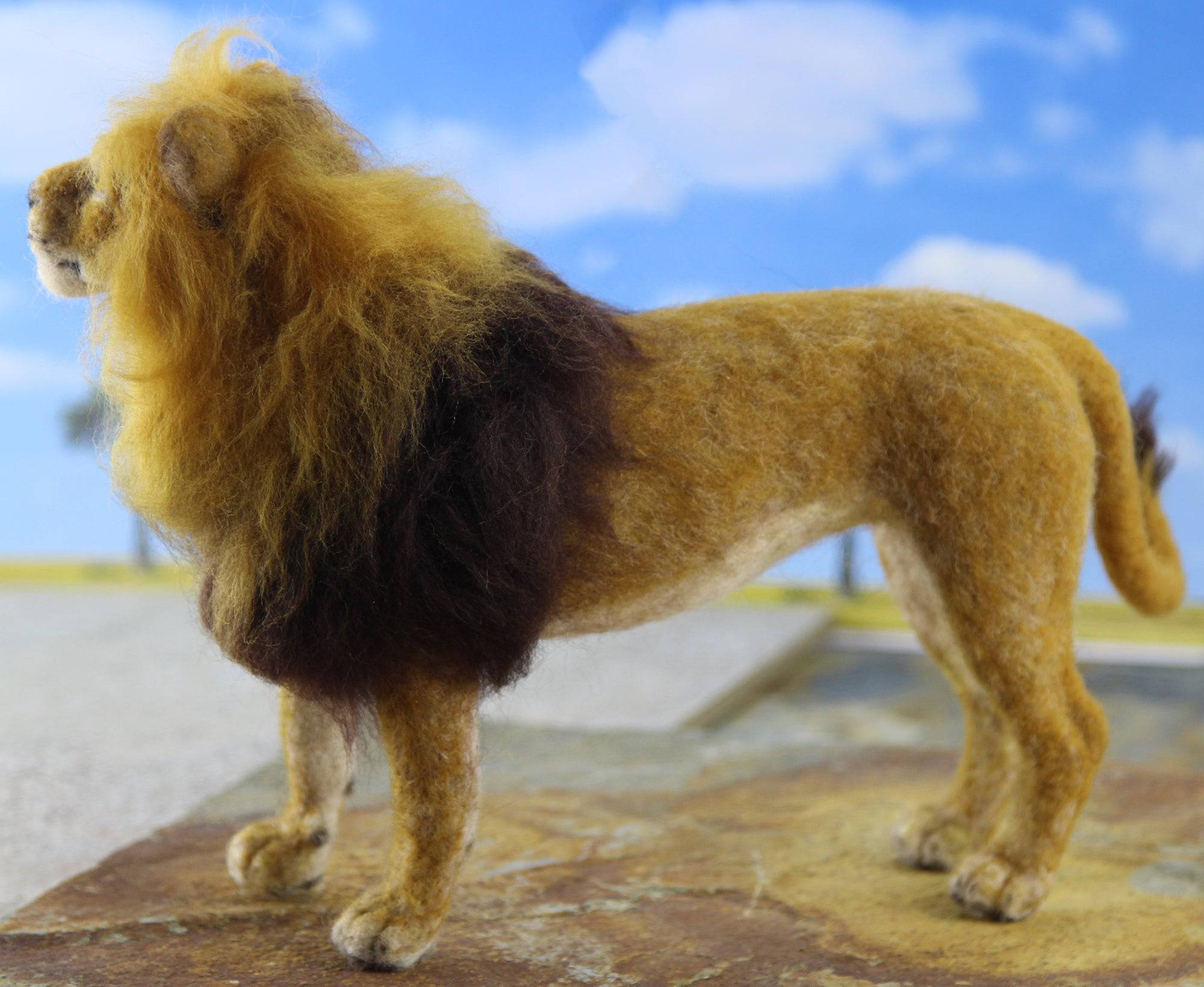 Lewie the Lion - Needle Felting Kit