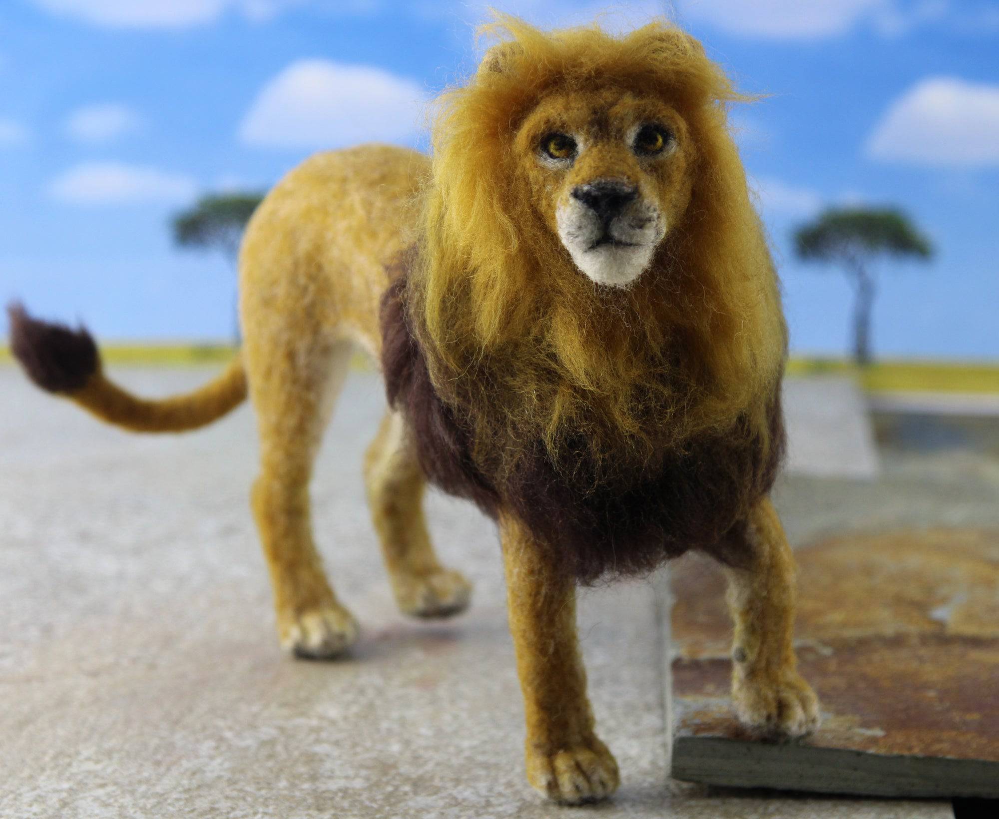 Lewie the Lion - Needle Felting Kit