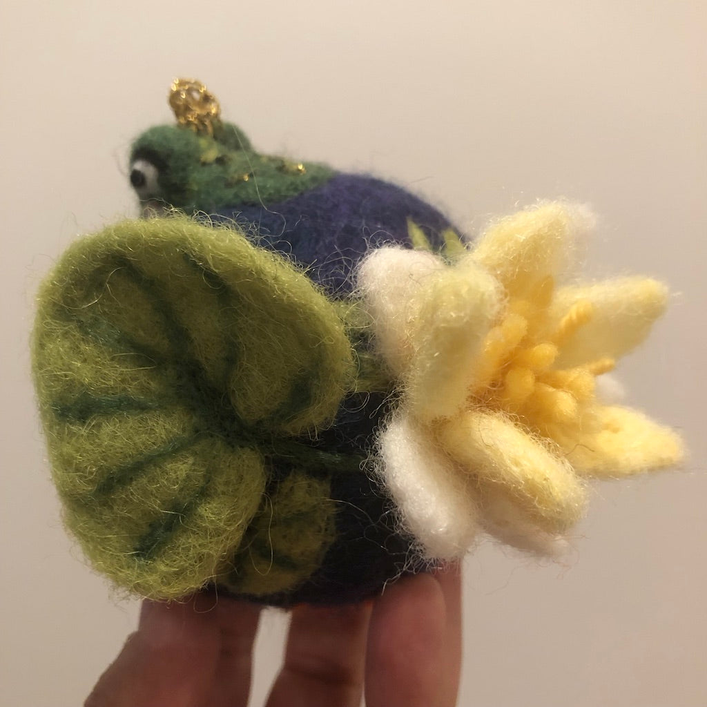 Meet me at the Pond Ornament Kit