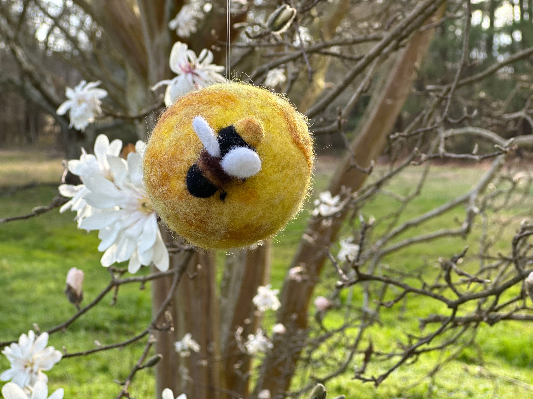 Bee Ball Ornament Kit