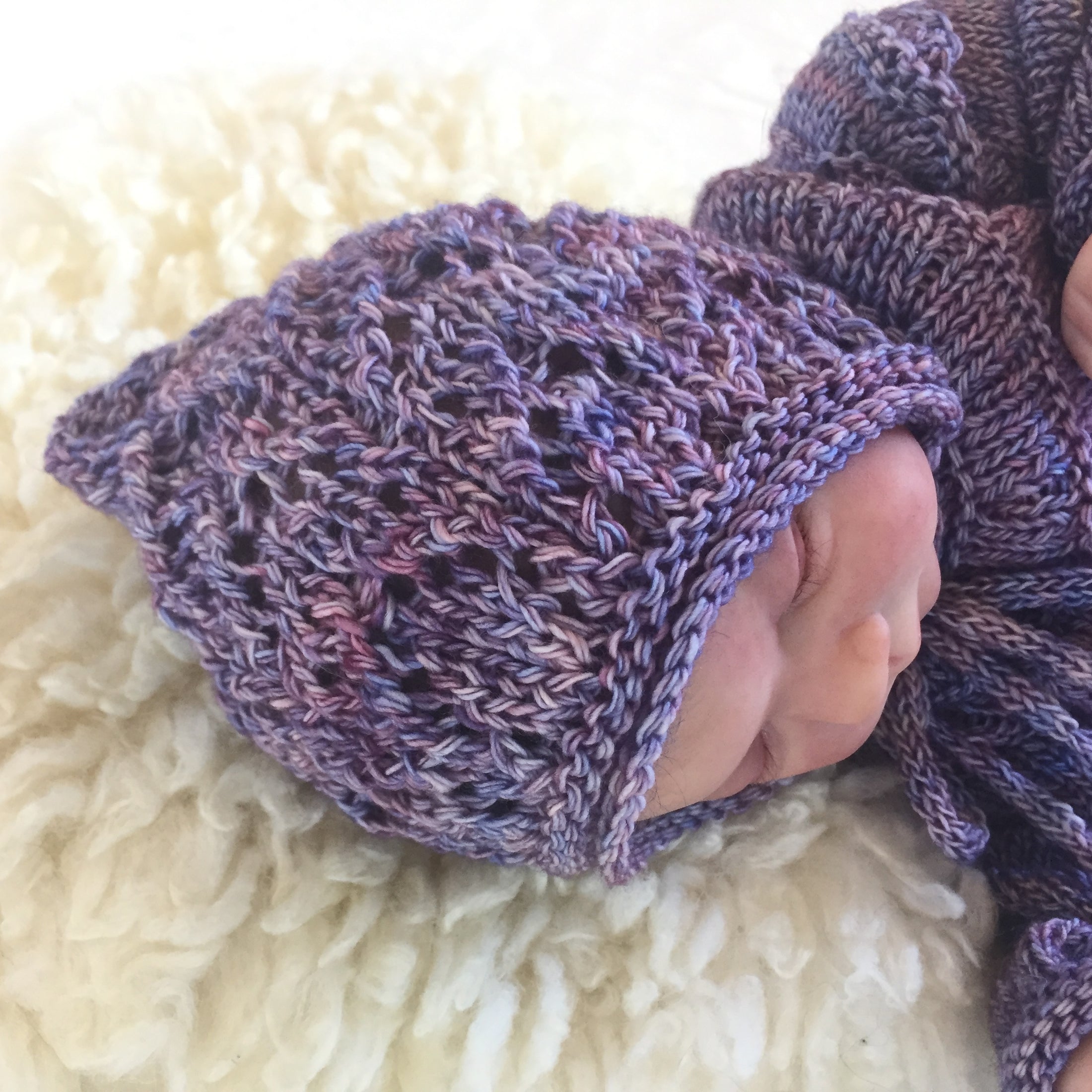 Falling Leaf Bonnet - Knitting Pattern