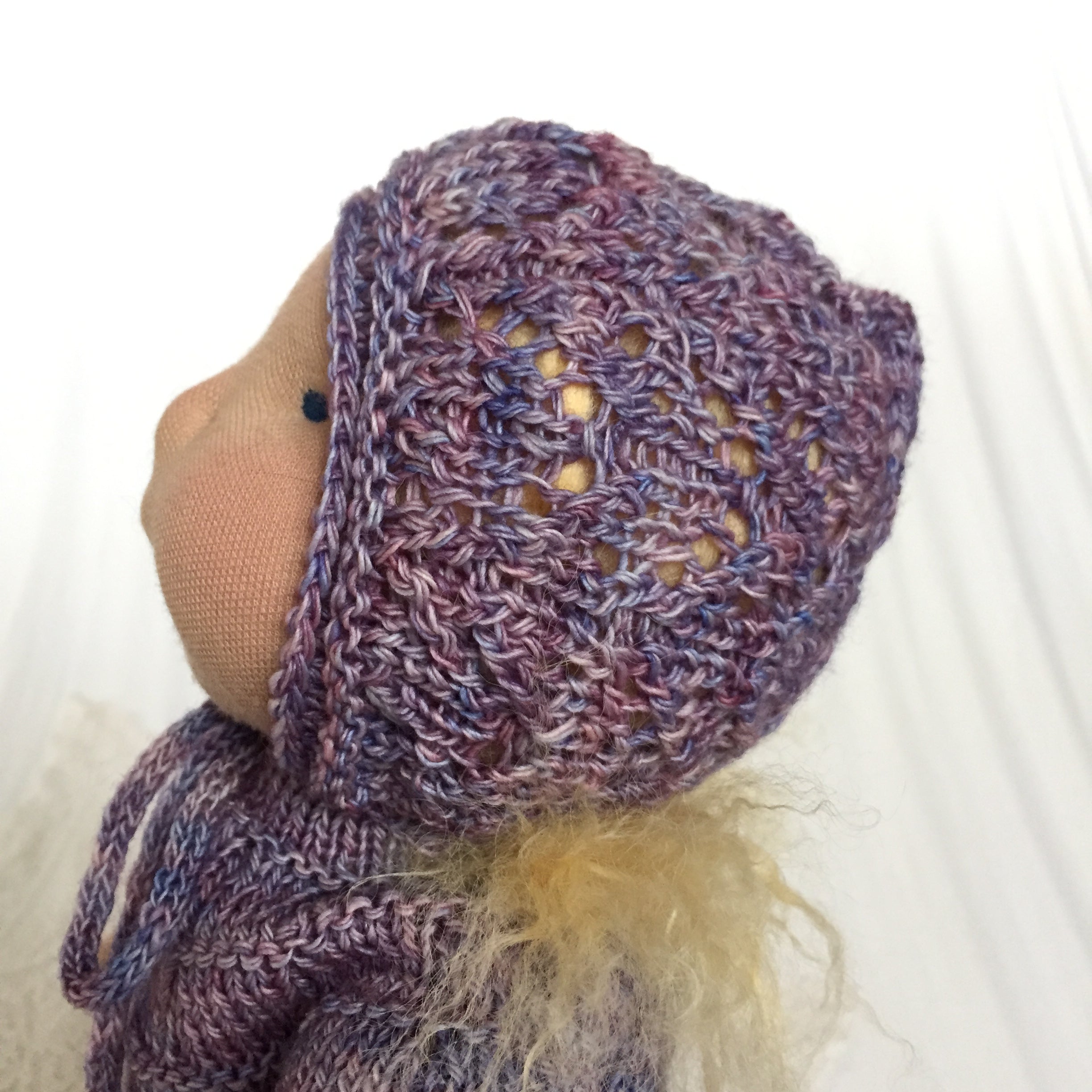 Falling Leaf Bonnet - Knitting Pattern