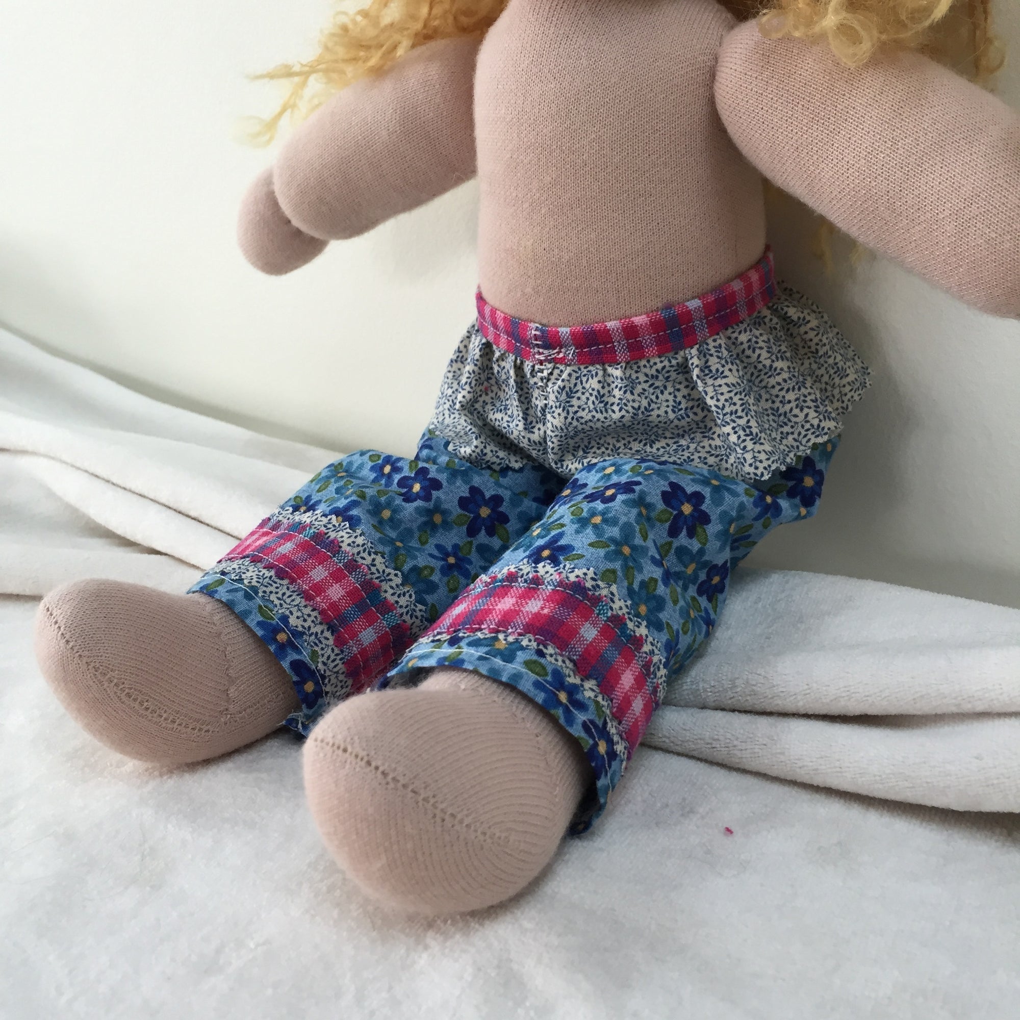 Pant Pattern - how to create a pattern for your Waldorf inspired doll - Cloth & Twine