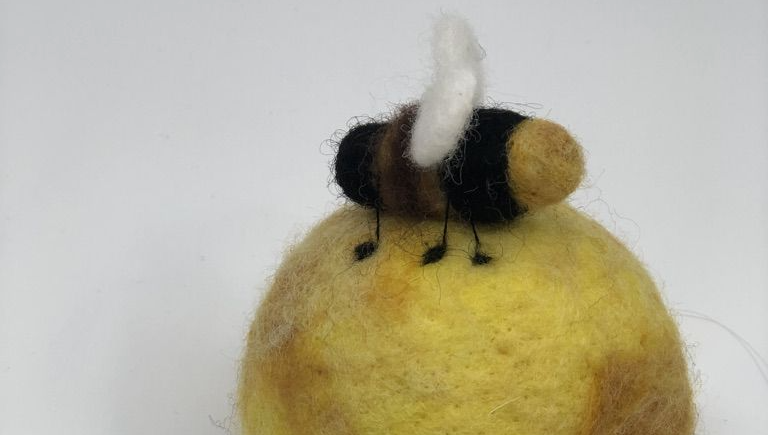 Bee Ball Ornament Kit